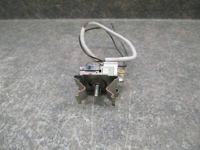 FRIGIDAIRE REFRIGERATOR THERMOSTAT RUST PART # 5304495001