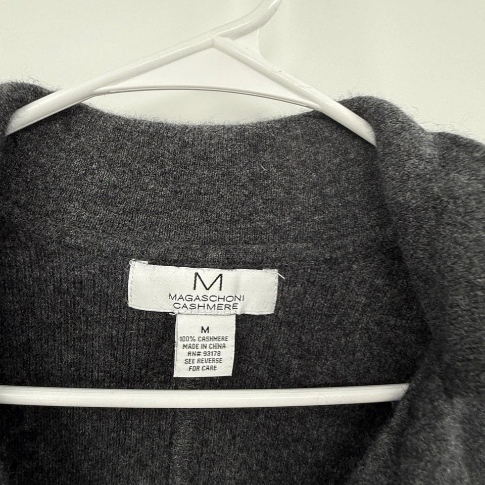 Suéter Blazer Magaschoni 100% Cachemira Gris Pizarra Foto 2 de 4