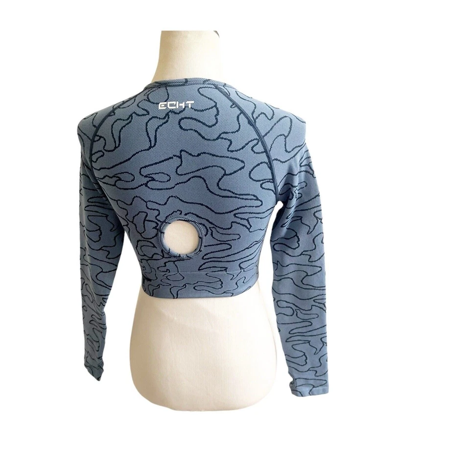 Top de entrenamiento de spandex recortado estampado camuflaje Arise real para mujer con logotipo talla pequeña Foto 2 de 4