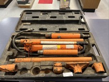 Central Hydraulic 10 Ton Portable Power Body/Frame Repair S-32746