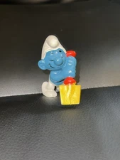 The Smurfs Digger Smurf Resting on Shovel Lazy 20043 Vintage Display Figurine