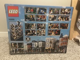 LEGO CREATOR: Assembly Square (10255)