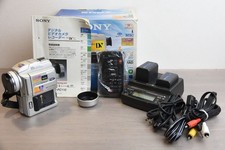 Sony Handycam DCR-PC110 Mini DV Hybrid Camcorder Nightshot 2.5 inc Japanese