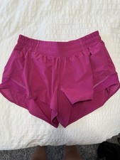 Lululemon Hotty-Hot Low Rise Shorts 2.5" Fantom Fuchsia, Size 8
