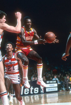 Foots Walker Cleveland Cavaliers in action v the Washington Bullet- Old Photo 4