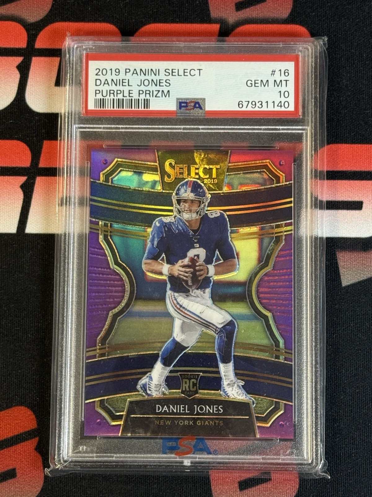 2019 Panini Select Daniel Jones Purple Prizm /75 PSA 10 #16 Giants