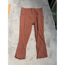 Athleta salutation stash pocket II CAPRI Cropped Leggings medium