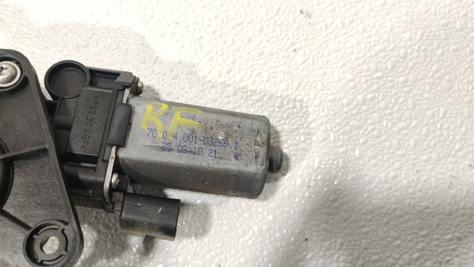 Maserati GranTurismo 2008-2019 Front Right Window regulator