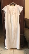 Vtg Monique Elegant White Lace-Trimmed Embroidered Long Romantic Nightgown Large