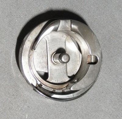 Vintage Singer 306 319 Sewing Machine Rotary Bobbin Case Holder 173059 276251