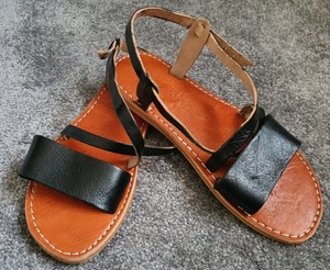 black leather sandals uk