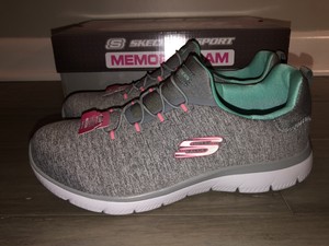 skechers 9.5 wide