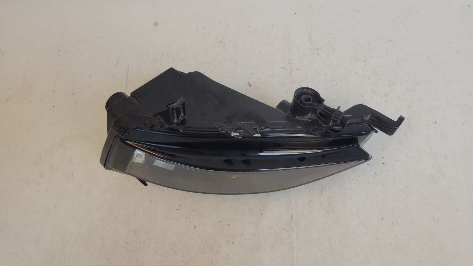 2015 2016 2017-2020 Volkswagen Golf Halogen Fog Light RIGHT 