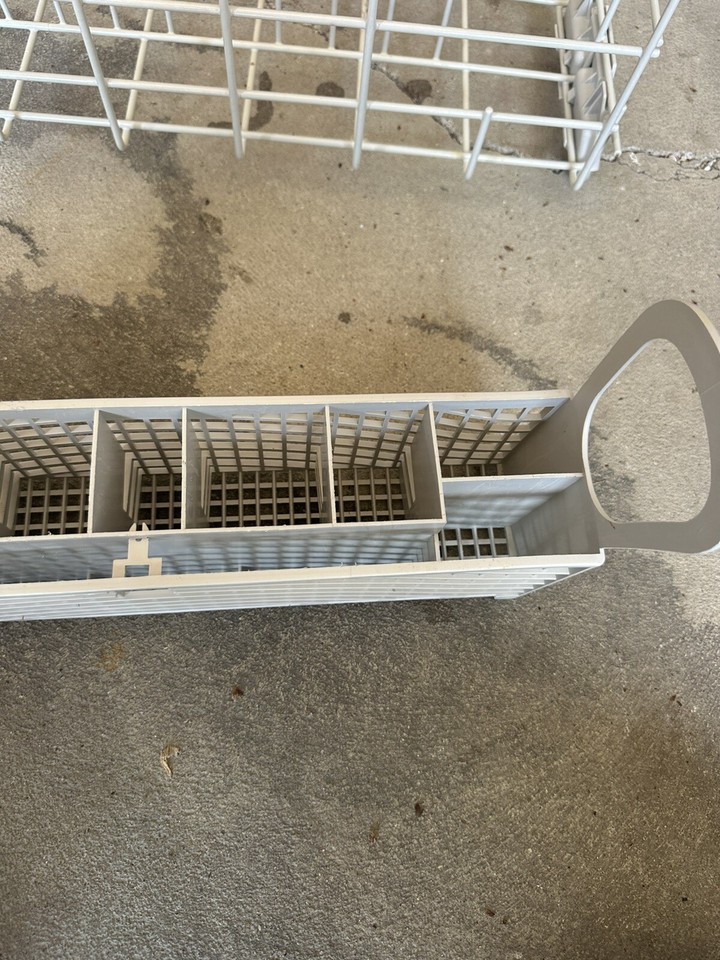 Whirlpool Dishwasher Quiet Partner I DU1030XTSX2 Silverware Basket