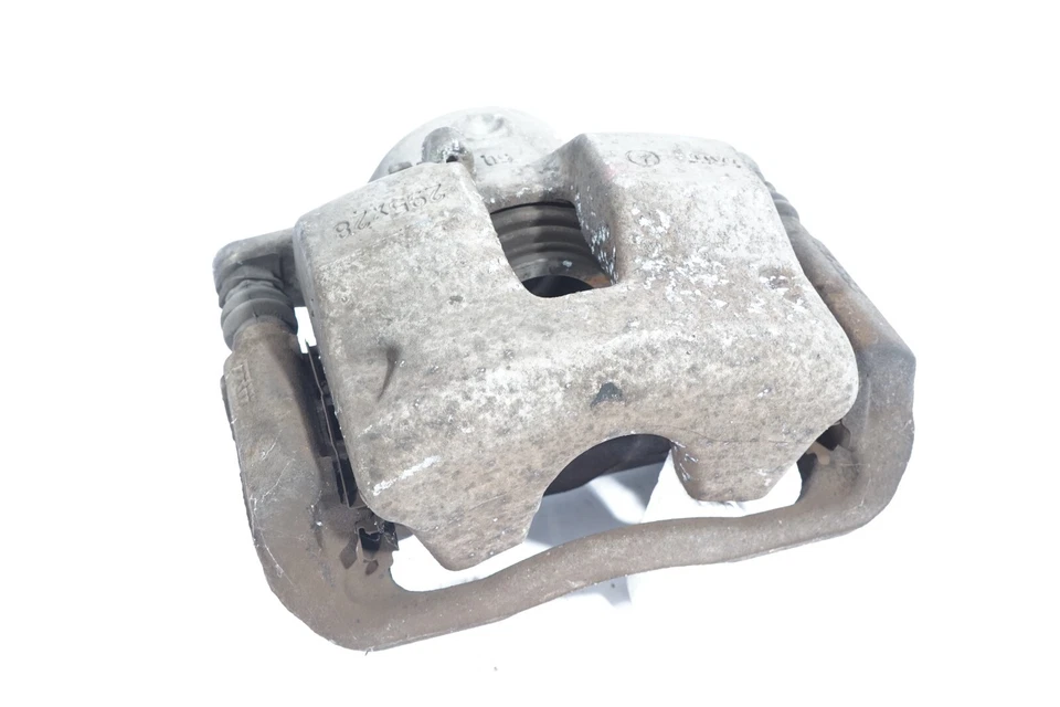 08-14 MERCEDES BENZ C300 4MATIC W204 FRONT RIGHT DRIVER SIDE BRAKE CALIPER OEM - Image 2 of 4