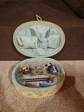 1960' Vintage Singer Sewing box with notions