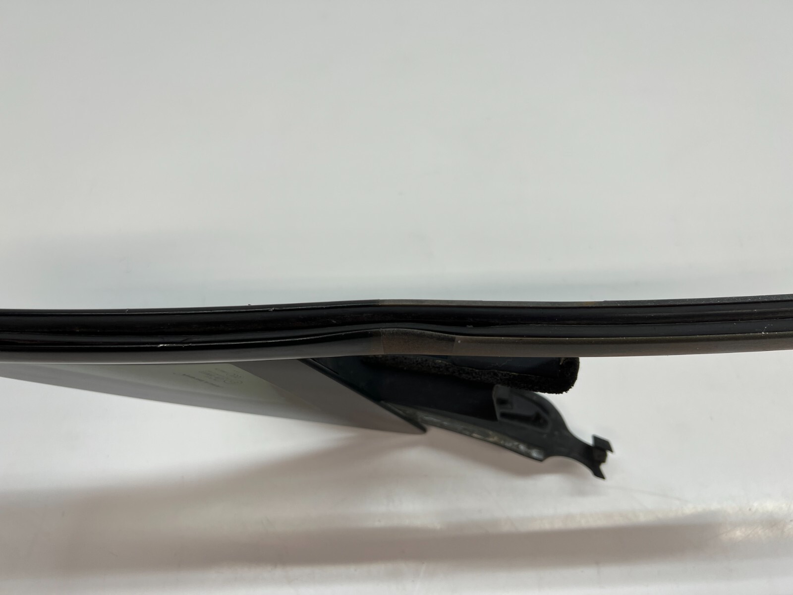 MCLAREN 650 650S FRONT LEFT DRIVER LH QUARTER DOOR CORNER VENT WINDOW GLASS OEM