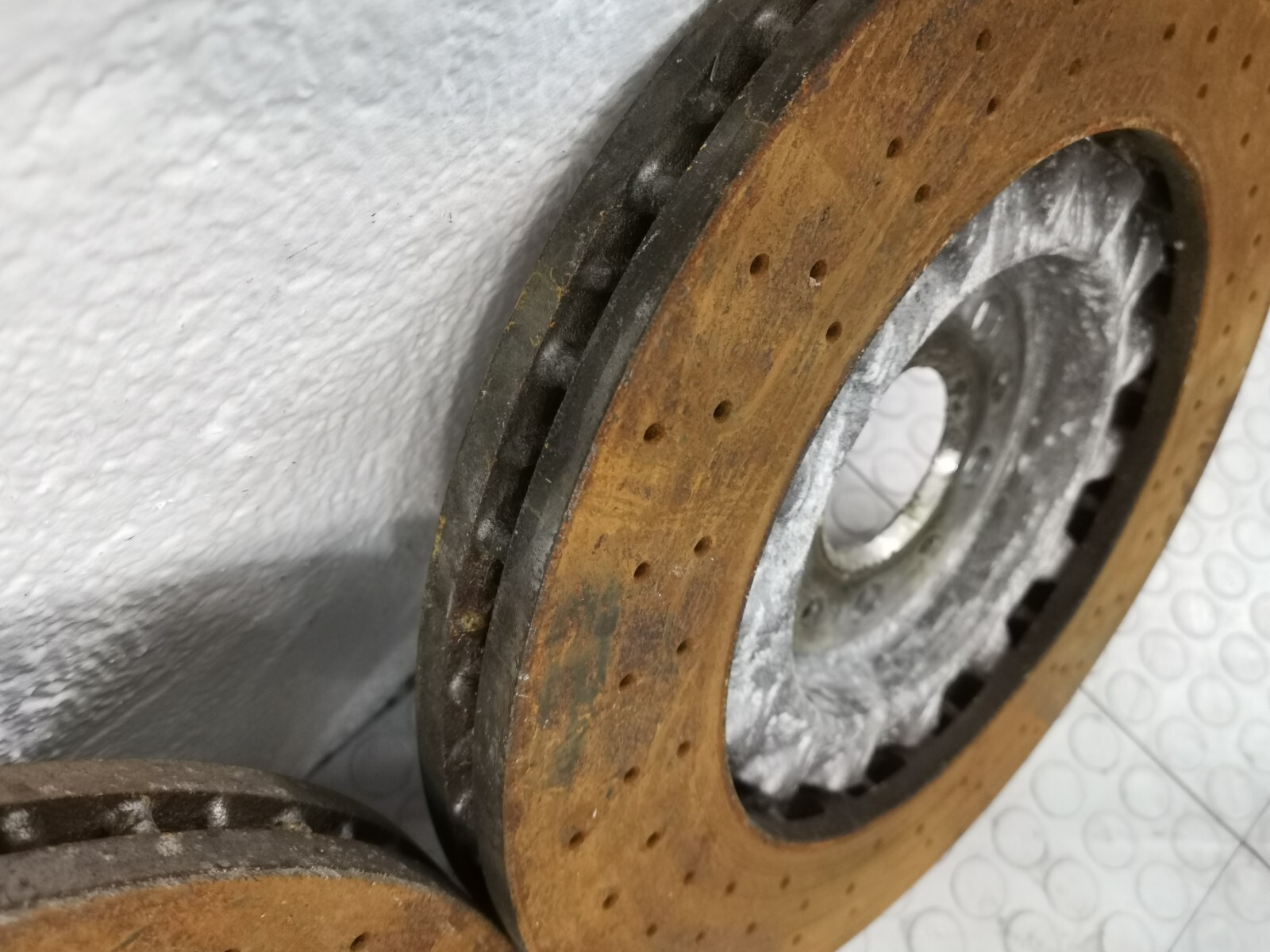2017 - 2020 Maserati Levante FRONT BRAKE DISC ROTOR SET OF 2