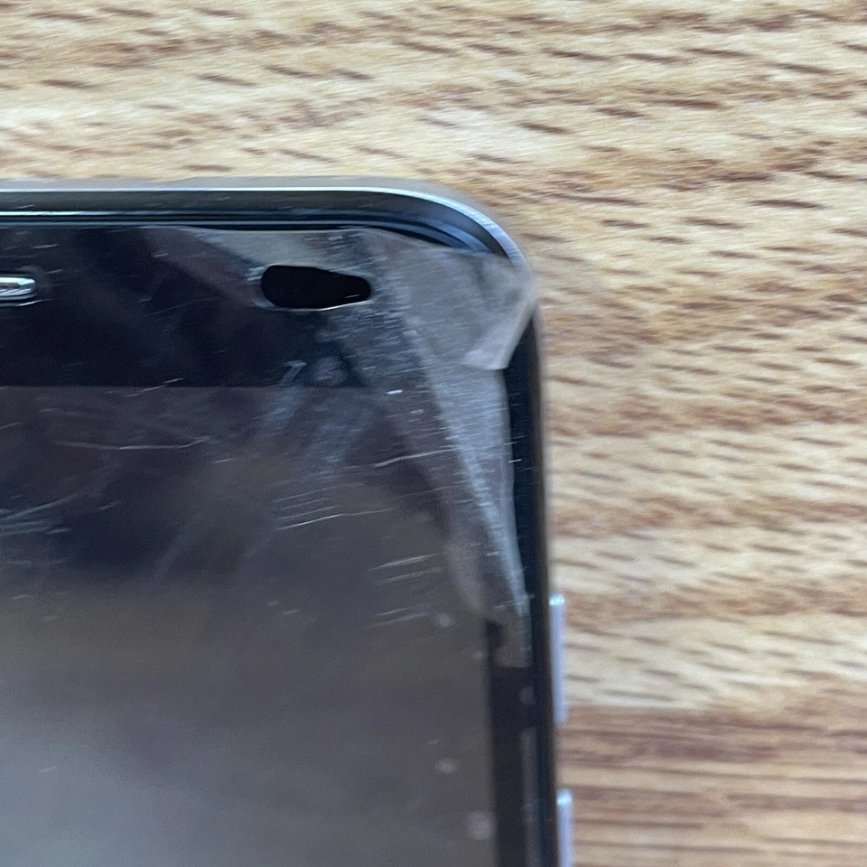 Alcatel Fierce XL 5054w (T-Mobile) Gold 16GB Smart Phone - Image 3 of 4