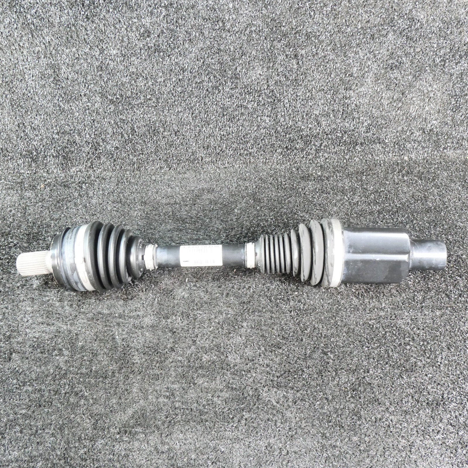 Original Mercedes-Benz GLC X253 Left Front Drive Shaft A2533307900  
