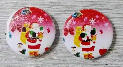 christmas santa wood sewing buttons crafts 2 holes 1/2 inch red green USA seller - Picture 2 of 2
