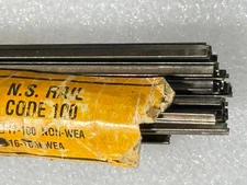 MICRO ENGINEERING HO GAUGE CODE 100 WEATHERED NICKEL SILVER RAIL - 45 3' LENGTHS