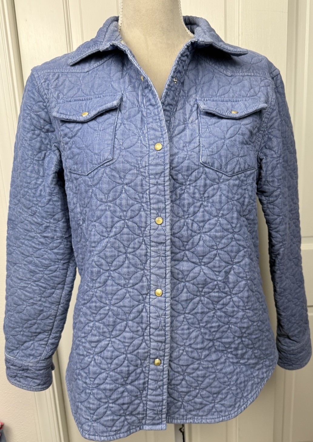 VTG Sag Harbor Sport Women Med Petite Shirt Jacket Quilted Corduroy Pearl Snaps