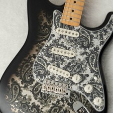 Fender Made in Japan Limited Stratocaster Black Paisley 2025 3.51kg #GGf48