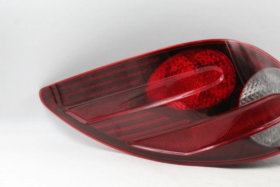 Left Driver Tail Light 251 Type R350 Fits 2006-2010 MERCEDES R-CLASS OEM #38270 - Image 3 of 4