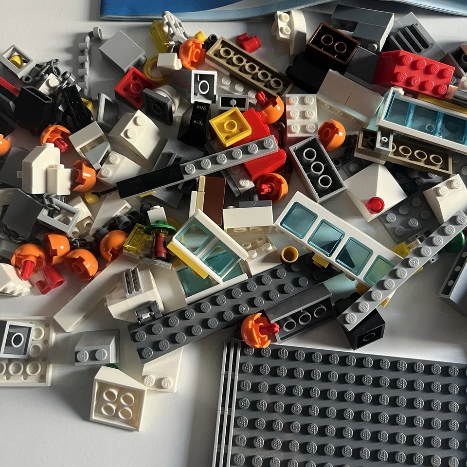 LEGO City: Deep Sea Exploration Vessel (60095) Incomplete - Image 4 of 4