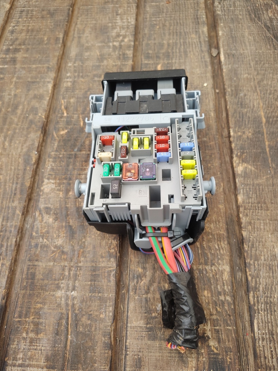 2011-2014 Chevrolet Cruze 1.4L L4 AT Interior Dash Fuse Box Relay 13222786 OEM