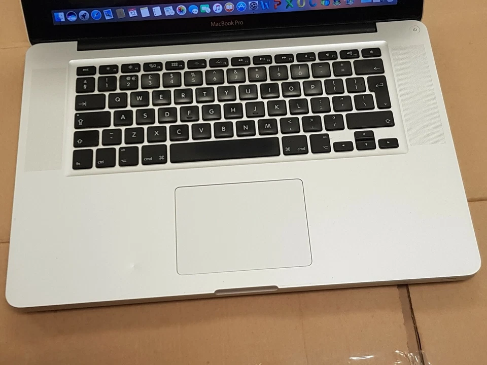 Apple MacBook Pro 15" 2011 · i7 · 8GB · 250GB, photo 3 of 5