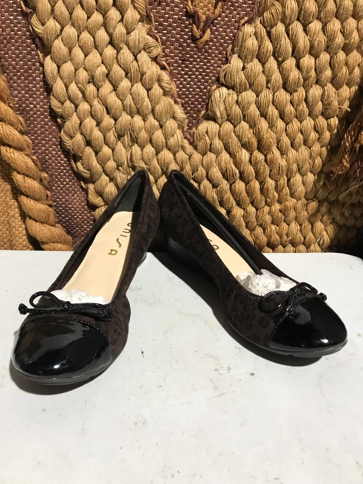 Unisa Espresso Brown Suede Silver Buckle Wedge Shoes US Women Size 10M - Image 4 of 4