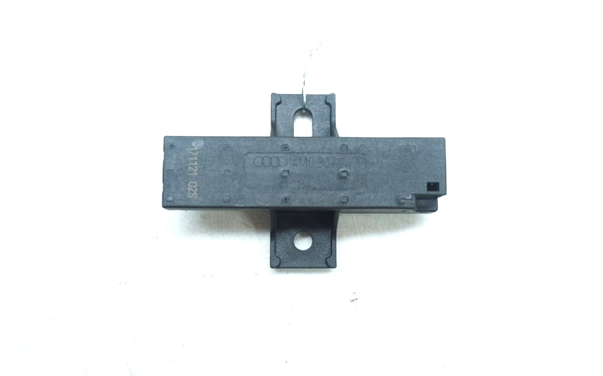 2017-2019 Audi Q7 OEM Right Rear Door Keyless Entry Antenna