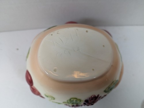 Small VTG Tureen Dish With Spoon and Plate Features Grapes and Pineapple - Picture 6 of 9