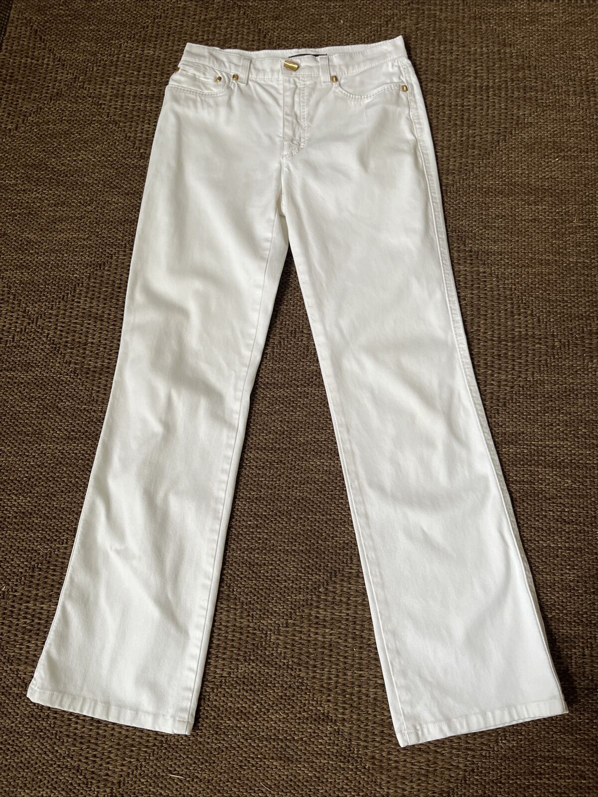 Foto 1 di 10