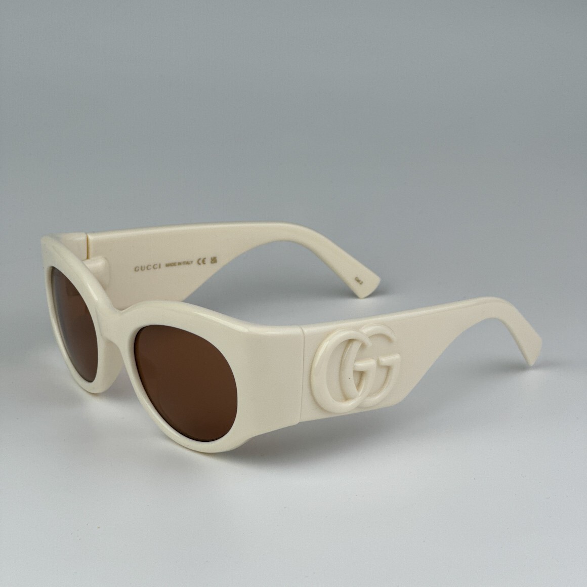 Gucci Women AUTHENTIC Sunglasses Ivory Brown Oval GG1544S  display picture 1