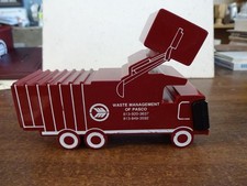 RARE VINTAGE WASTE MANAGEMENT OF PASCO GARBAGE TRUCK PAPERWEIGHT CLOCK