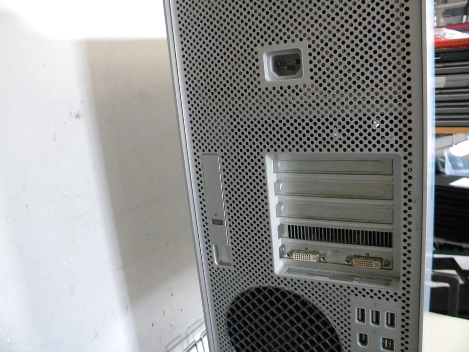 Apple A1188 Mac Pro 2.1 Xeon X5365 @ 3GHz 2x 4C 6GB 320GB ATI X1900 XT 07-08 yrs - Image 3 of 4