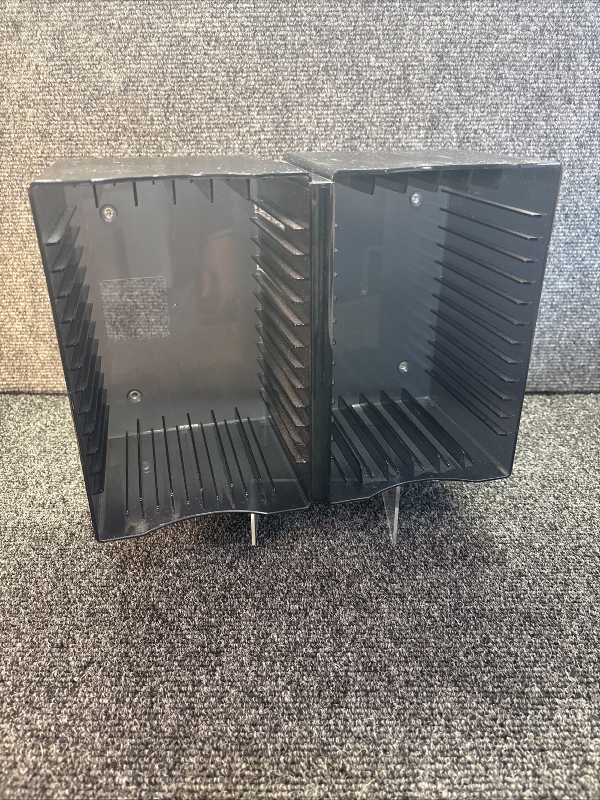 Vtg~Black ~30 CD/DVD Storage Disc Wall Mountable Holder Rack