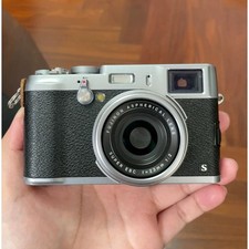 FUJIFILM Fuji X100S 16.3MP Compact Digital Camera English Langauge - 95 New