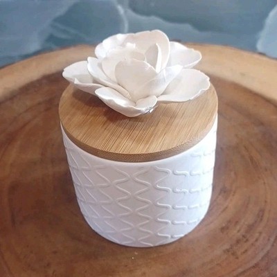 White Ceramic Flower Box with Wooden Lid, Floral Arrangement Centerpiece 4.5''