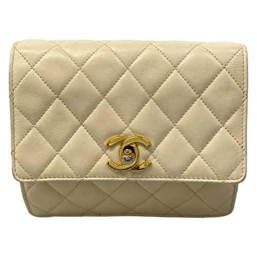 CHANEL Matelasse Cream Gold Lambskin Shoulder Bag Gold hardware