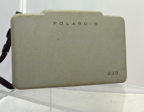Vintage Polaroid Land Camera Automatic 230 - Picture 6 of 6