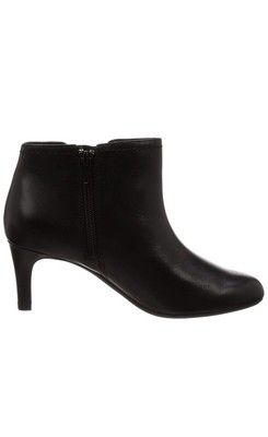 clarks dancer sky boots