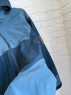 RARE Vintage 90s Arc'teryx Sidewinder asymmetrical gore-tex