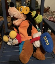 NWT Disney Store Exclusive 2000 Millennium New Year s Goofy Stuffed Plush