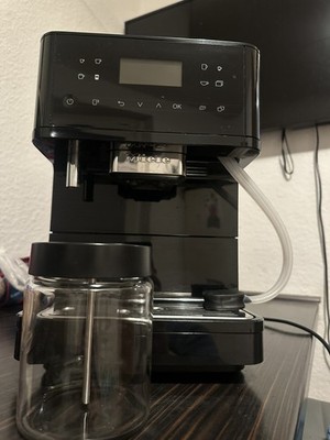 Miele CM 6160 Silver Edition Kaffeevollautomat 2-Tassen-Funktion Kaffeemaschine