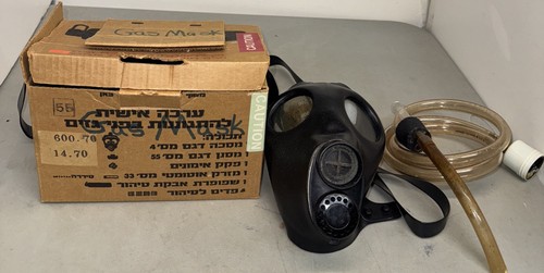 FOR NOVELTY Gas Mask Israeli Collectible with Original Box UPST 600.70 14.70