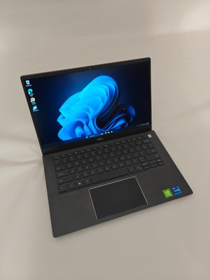 Dell Vostro 5402 14'' (32GB DDR4 RAM 512GB NVME Intel Core i7-1165G7) Laptop